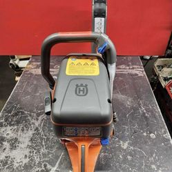 HUSQVARNA 2-CYCLE SAW