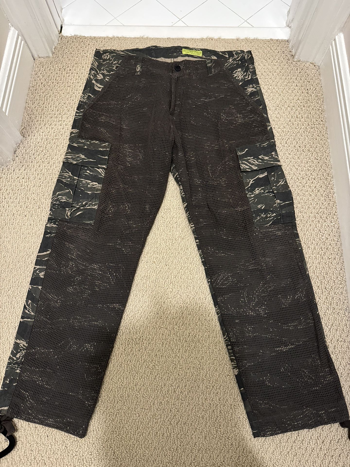 Siberia hills Tiger Camo Fishnetted Cargos