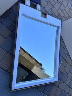 Hamilton Hills 30" x 40" Polished Pivot Mirror (Model HH1230).