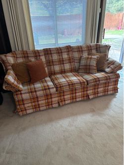 Free sofa hide a bed