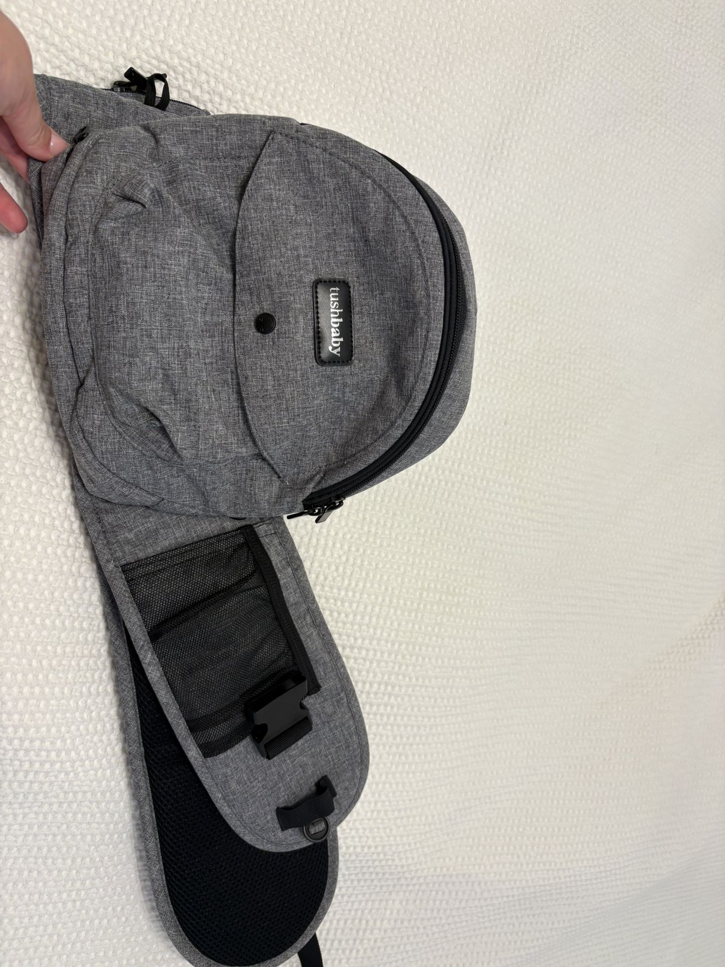 👶 Tushbaby Hip Seat Baby Carrier – Lightweight, Supportive & Hands-Free