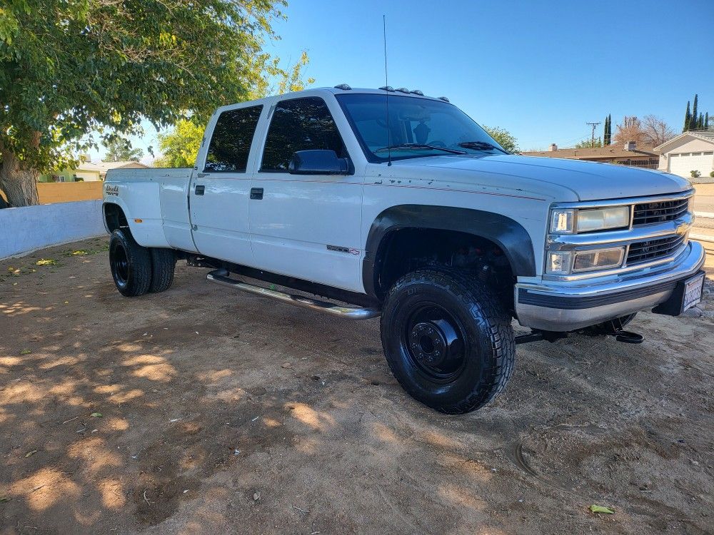 Chevy Silverado/Runs And Drive Great/Smog Check On Hand