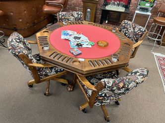 Reversible Poker Table w/ 4 Chairs