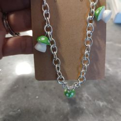 Mushroom Necklace green with polka dots New 