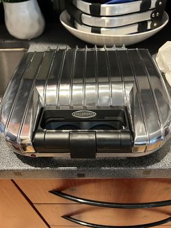 pizzelle maker, brand new