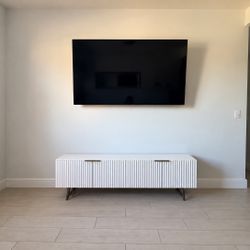 White Modern TV Console / Entertainment Center – TV NOT INCLUDED