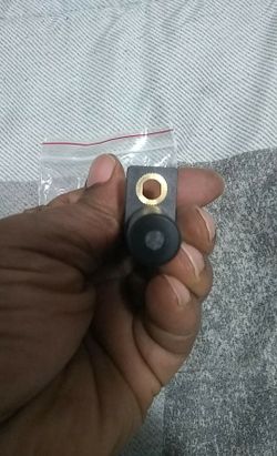 1 locking Crankshaft sensor (brand new never used)Read description to see if this part fits