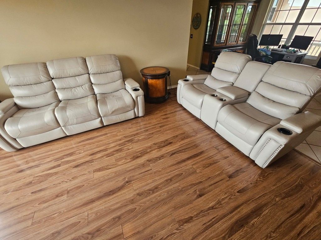 American Signature Electric Couches