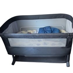Baby bedside sleeper.  Model BC102C