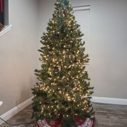 7.5 ft Artificial Christmas Tree