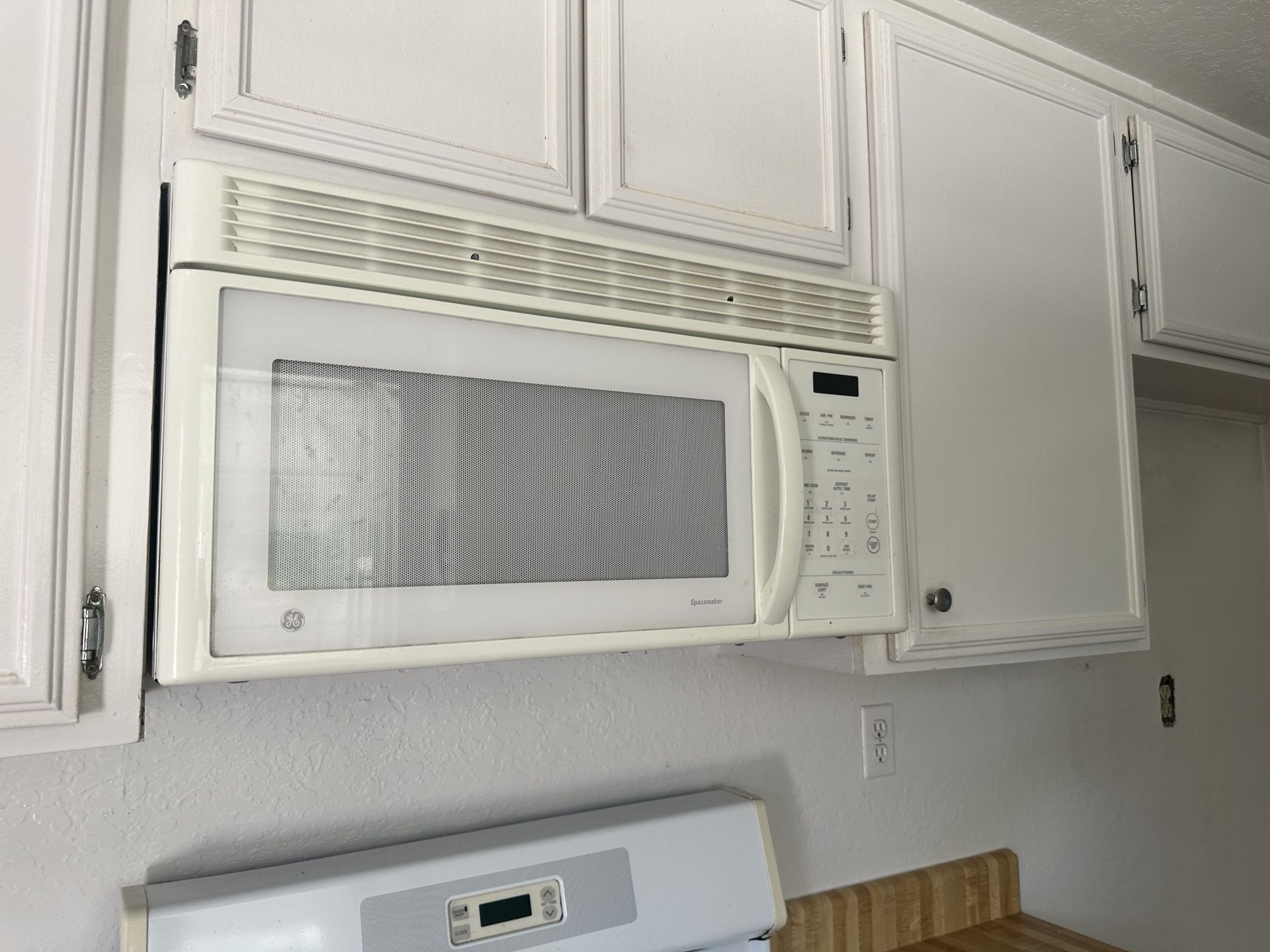 Free Furniture Pickup Your Own for Sale in Chino, CA OfferUp