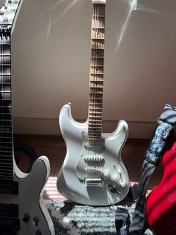 Fender player series Stratocaster polar white