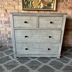 Chest off drawers