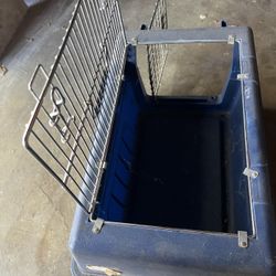 Pet carrier with top opening and full lid come off