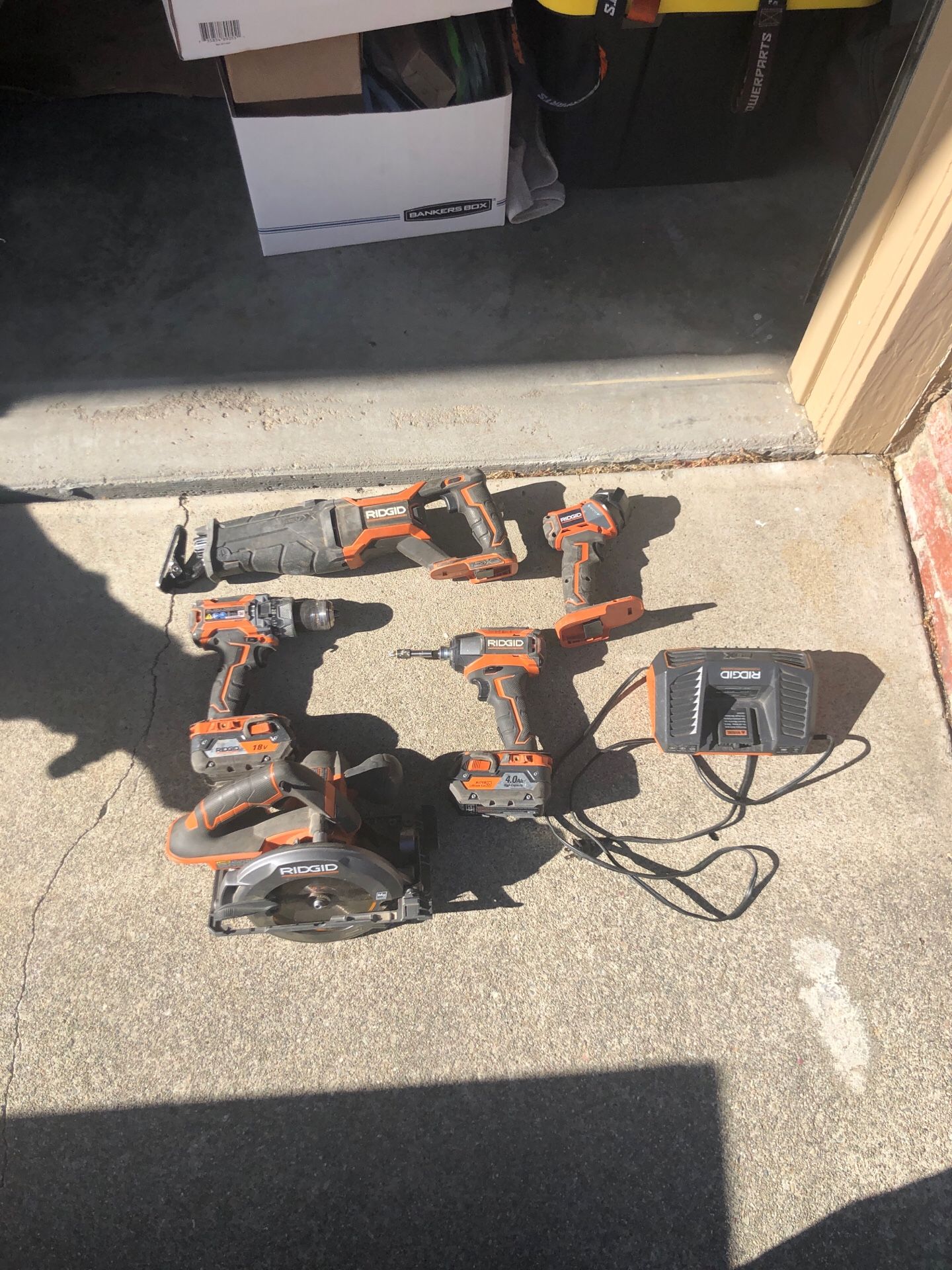 Ridgid 18 volt combo kit. All works well