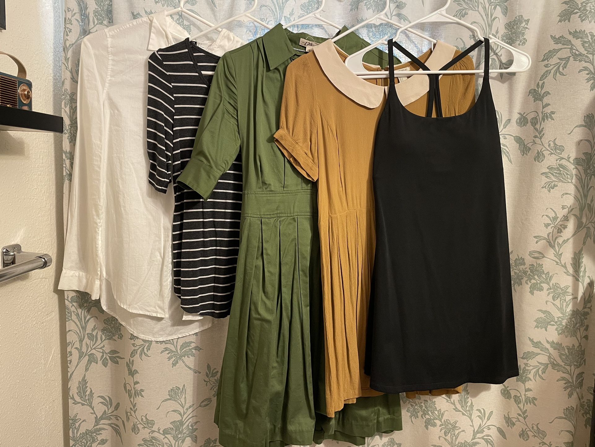 Women’s XS clothing