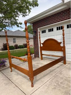 Queen Size Oak 4 Poster Bed