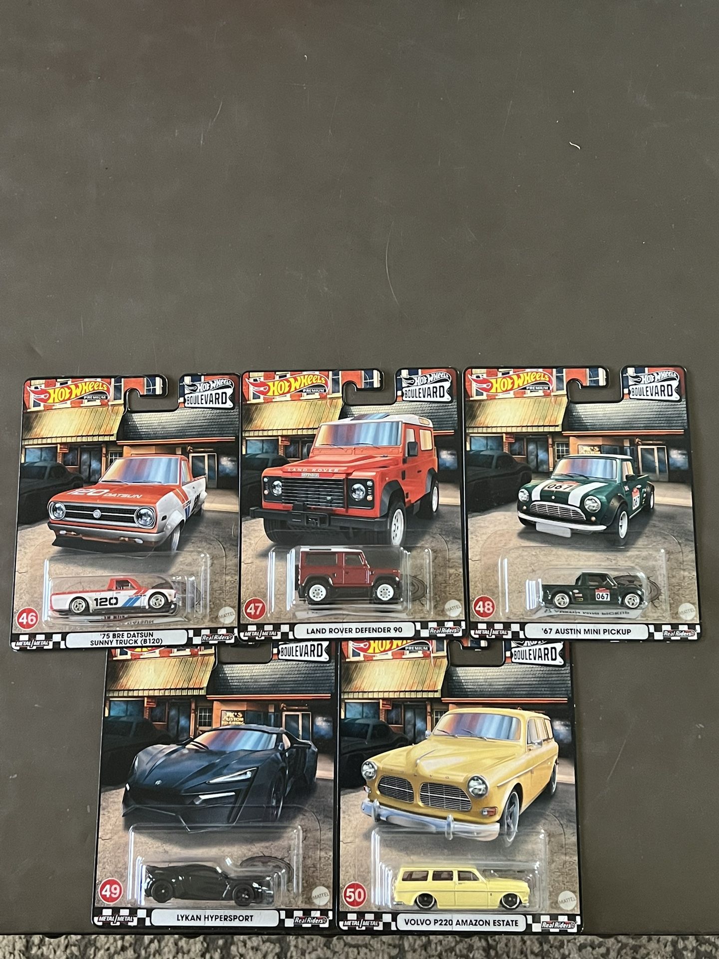 Hot Wheels Set Blvd 5 Pieces