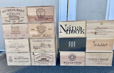 Large And Small Wine Boxes