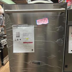 Thor Kitchen 24” Dishwasher In Stainless Steel