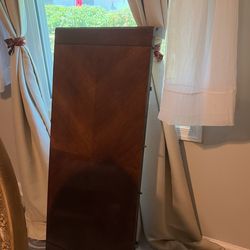 Dining Table & 6 Chairs