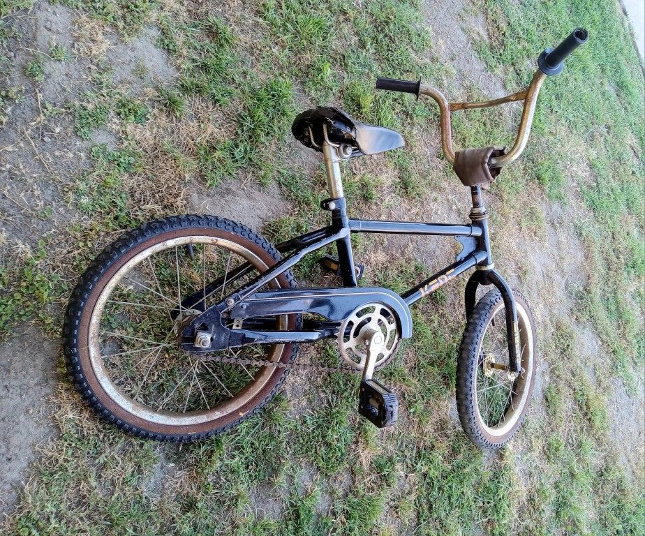 16 INCH 1983 KENT VINTAGE OLD SCHOOL BMX BOY'S BICYCLE - READY TO RIDE