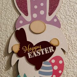 Brand-new Easter Bunny Gnome ‘Hoppy Easter’ Sign 