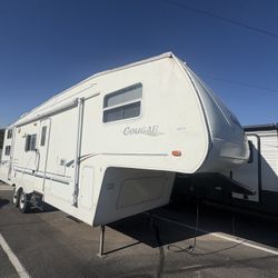 2002 cougar by keystone fifth wheel triple bunk 