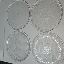 4x Vintage Luminarc Christmas Serving Platters