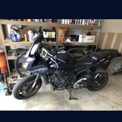 Yamaha FZ-1      $4000 obo