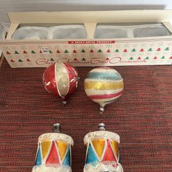 Vtg Set/4 Shiny Brite Christmas Ornaments Made in West Germany w/box