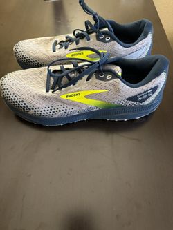 Men’s Brooks Runners!!!!! Size 13