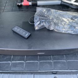 Bose Solo TV Sound System Model 410376 Black With Power Cable & Remote Control