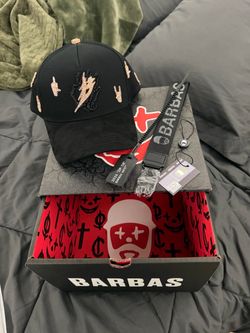 Barbas X Rico Muerto B Skulls hat