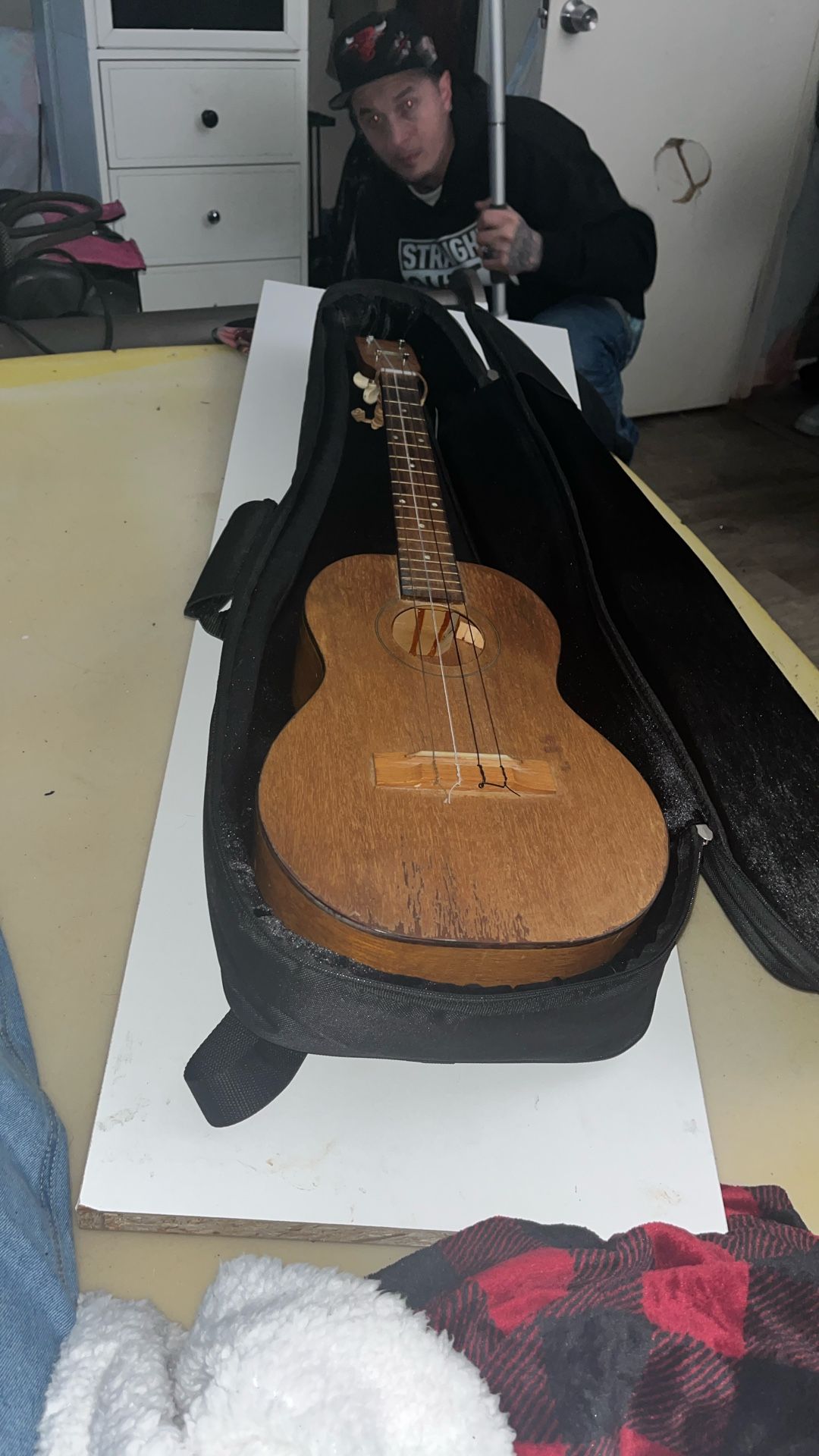 Harmony baritone ukulele