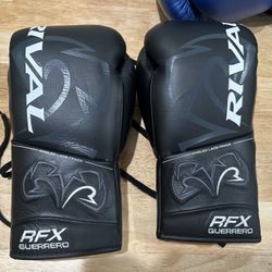 Rival RFX Guerrero 10 oz gloves HDE-F