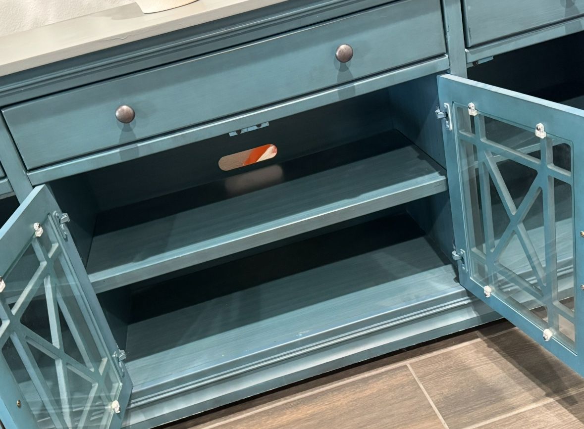 Sideboard/Buffet Cabinet