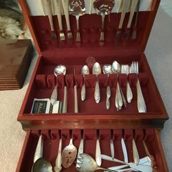 Silverware Set
