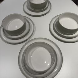 Noritake ColorTex Sage 12-Piece Dinnerware Set | Service for 4