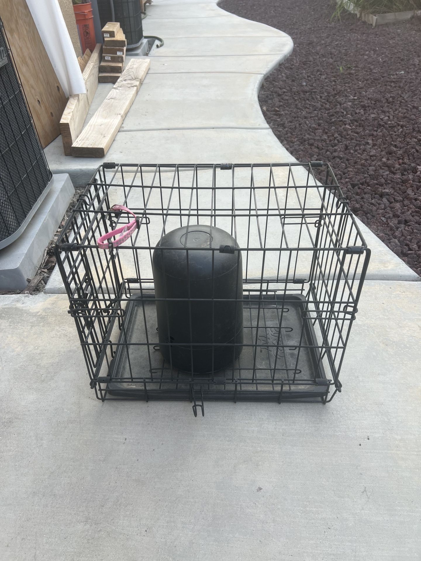 DOG OR CAT KENNELS (CAGES) For Travel