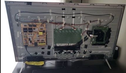 FOR PARTS VIZIO 65' 4K SMART TV P65-E1