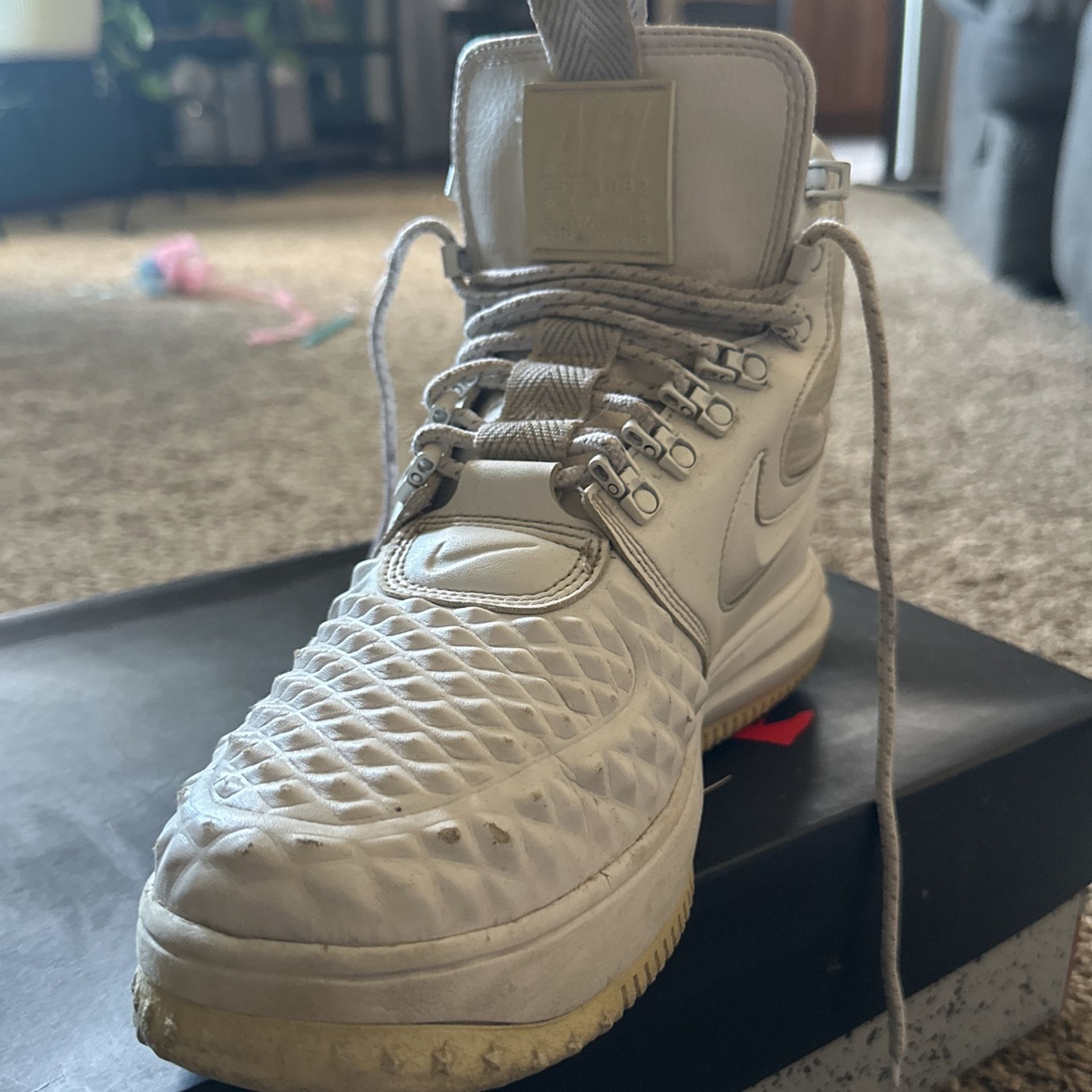 AF1 EST 1982 White Goats