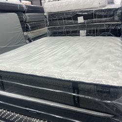 KING SIZE KLUFT AIRELOOM MATTRESS & BOX SPRING BED SET