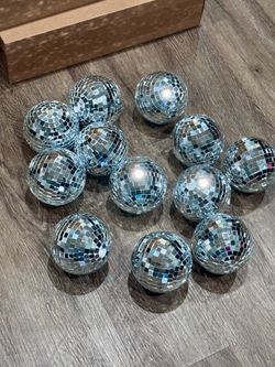 Decorative disco balls 🪩