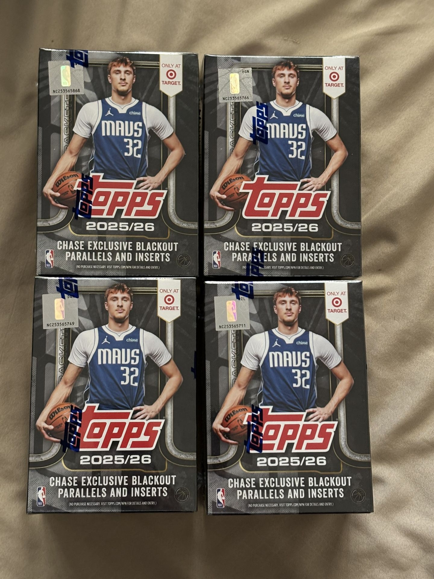 2025-26 TOPPS BASKETBALL ! BLACK FRIDAY Target Exclusive Blaster Box
