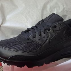 🔥NIKE AIR MAX 90'S "BLACK/BLACK" MEN'S SIZE 8/9/11 ALL NEW W/BOX, 💲100 EACH TAKES THEM🔥