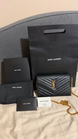 YSL CLASSIC CASSANDRE CHAIN WALLET IN GRAIN DE POUDRE LEATHER