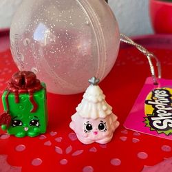 Shopkins Season 6 Christmas Blind Bag Ornament Teresa tree Chrissy Present