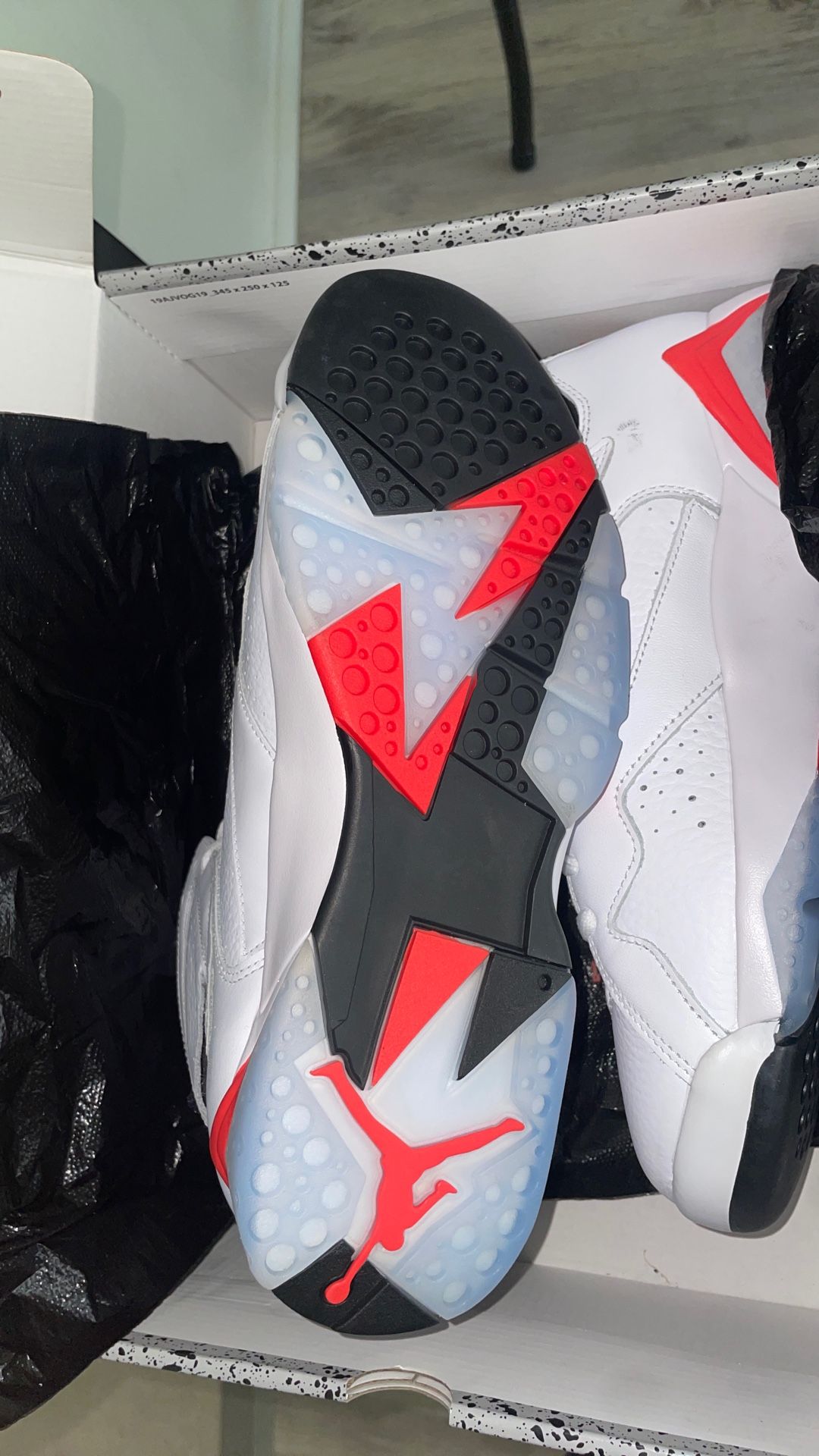 JORDAN RETRO 7 