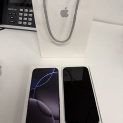 iPhone 16 Pro Max / Black Titanium  / 256GB / UNLOCKED 